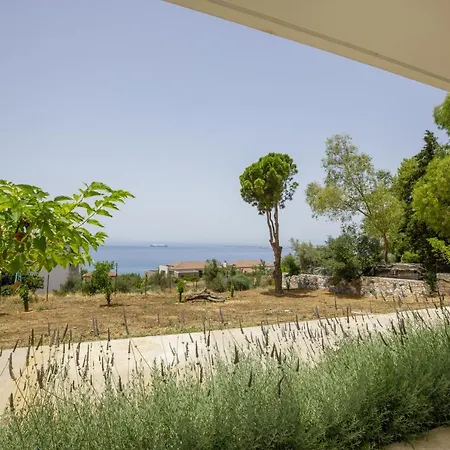 Bay's Balcony Verga קלמאטה