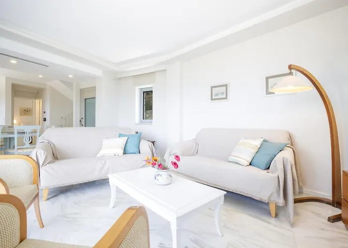 Bay's Balcony Verga וילה קלמאטה