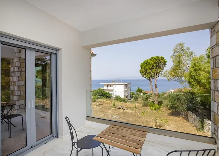 Bay's Balcony Verga וילה קלמאטה
