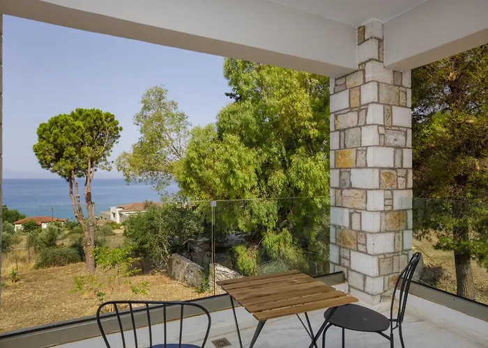 Villa Bay's Balcony Verga