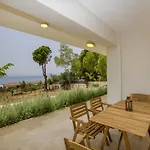Villa Bay's Balcony Verga *