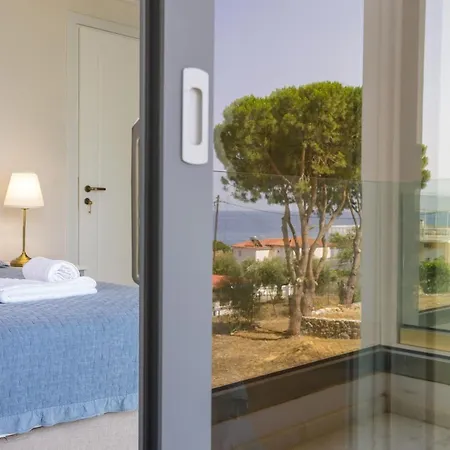 Bay's Balcony Verga *