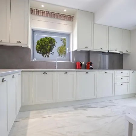 Bay's Balcony Verga *