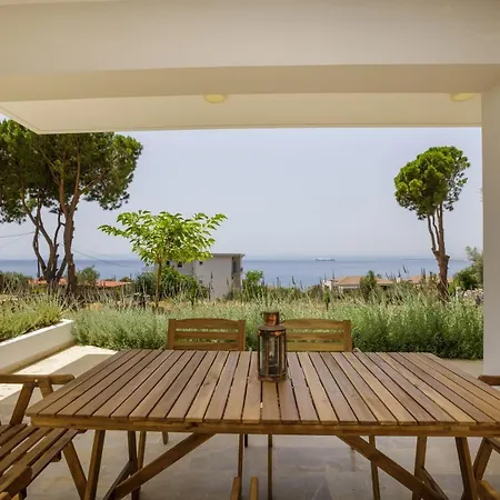 Bay's Balcony Verga