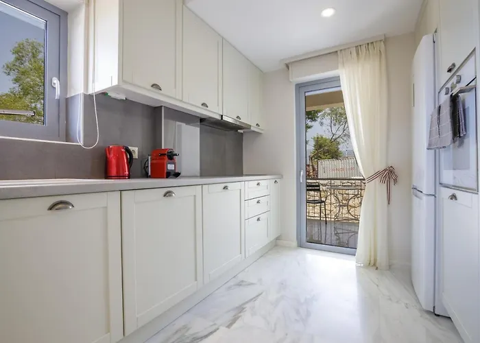 Villa Bay's Balcony Verga *