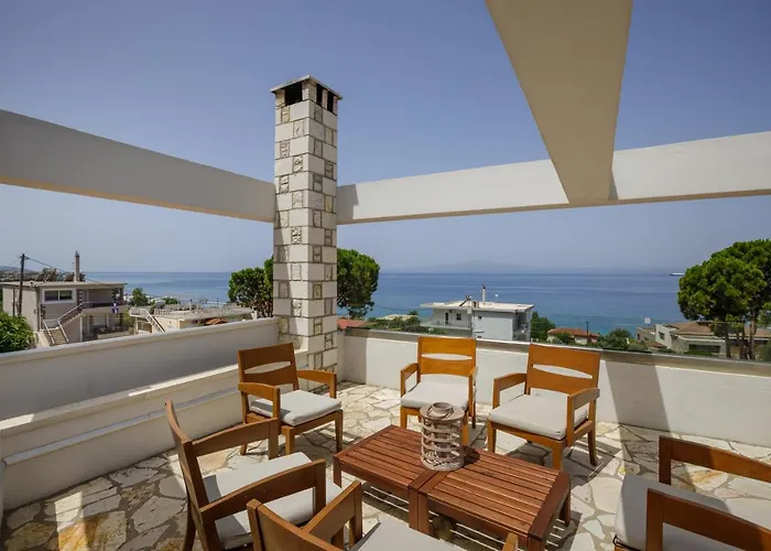 Villa Bay's Balcony Verga