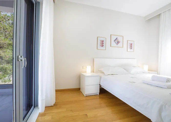 Bay's Balcony Verga *